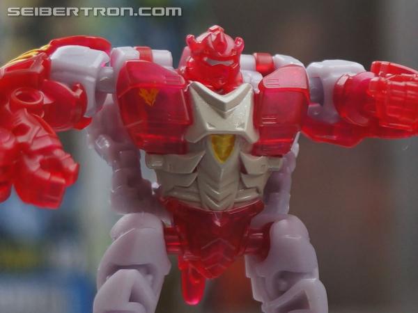 SDCC 2013: Hasbro Display: Transformers Prime Beast Hunters - Transformers Event: DSC02830a