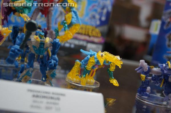 SDCC 2013: Hasbro Display: Transformers Prime Beast Hunters - Transformers Event: DSC02833