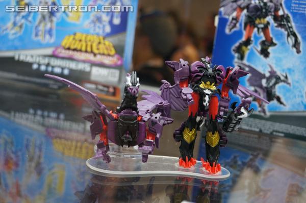 SDCC 2013: Hasbro Display: Transformers Prime Beast Hunters - Transformers Event: DSC02835