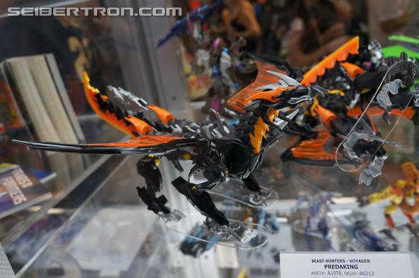 SDCC 2013: Hasbro Display: Transformers Prime Beast Hunters - Transformers Event: DSC02840