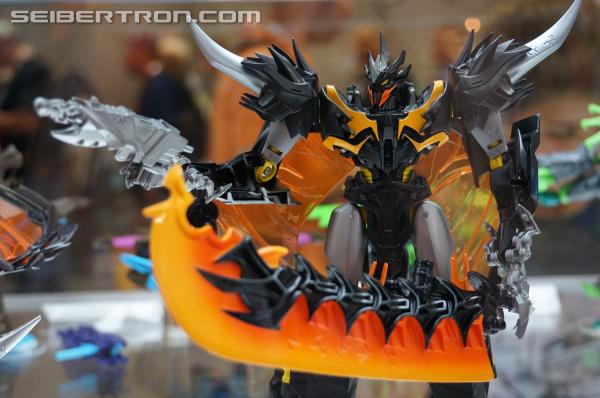 SDCC 2013 Coverage: Preview Night Transformers Prime Beast Hunters Gallery