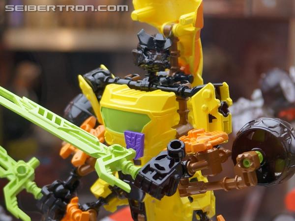 SDCC 2013 - Hasbro Display: Transformers Construct-Bots