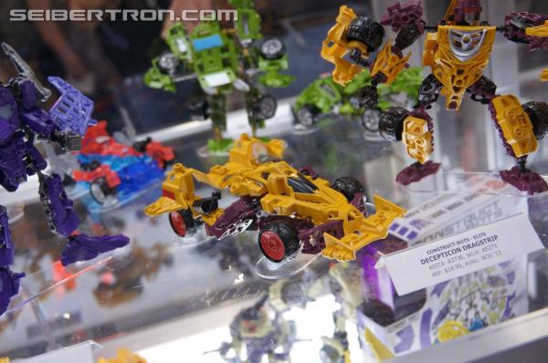 SDCC 2013 - Hasbro Display: Transformers Construct-Bots