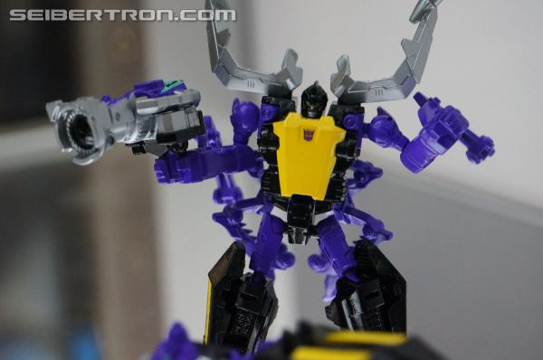 SDCC 2013: Hasbro Display: Generations (New Reveals) - Transformers Event: DSC03674