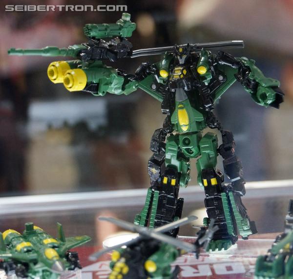 SDCC 2013: Hasbro Display: Generations (New Reveals) - Transformers Event: DSC03676a