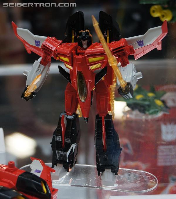 SDCC 2013: Hasbro Display: Generations (New Reveals) - Transformers Event: DSC03685b