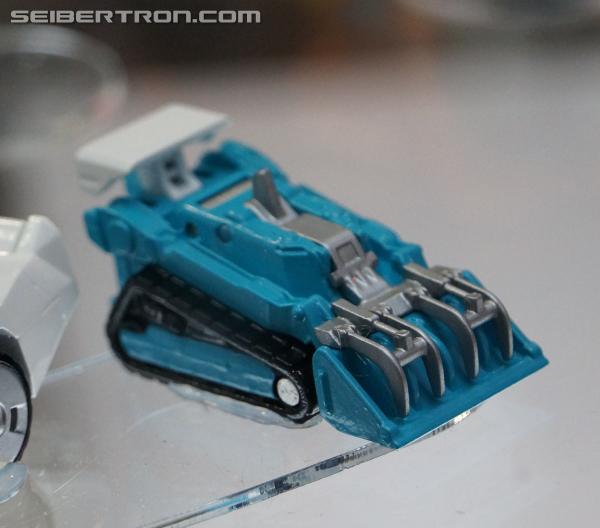 SDCC 2013: Hasbro Display: Generations (New Reveals) - Transformers Event: DSC03697a