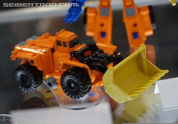 SDCC 2013: Hasbro Display: Generations (New Reveals) - Transformers Event: DSC03703a