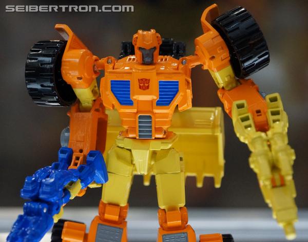 SDCC 2013: Hasbro Display: Generations (New Reveals) - Transformers Event: DSC03710