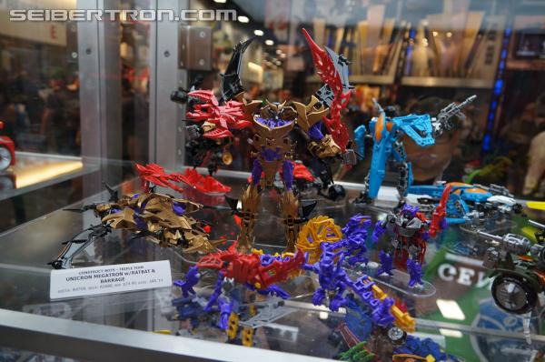 SDCC 2013: Hasbro Display: Construct-Bots (New Reveals) - Transformers Event: DSC03793