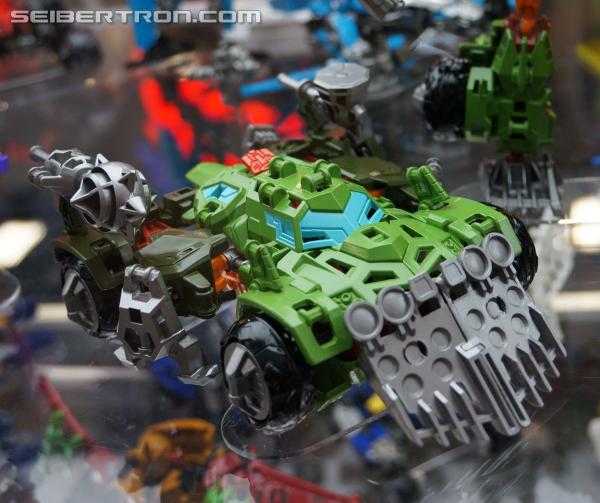 SDCC 2013: Hasbro Display: Construct-Bots (New Reveals) - Transformers Event: DSC03801a
