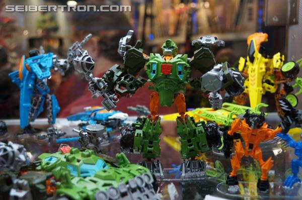 SDCC 2013 - Hasbro Display: Construct-Bots (New Reveals)