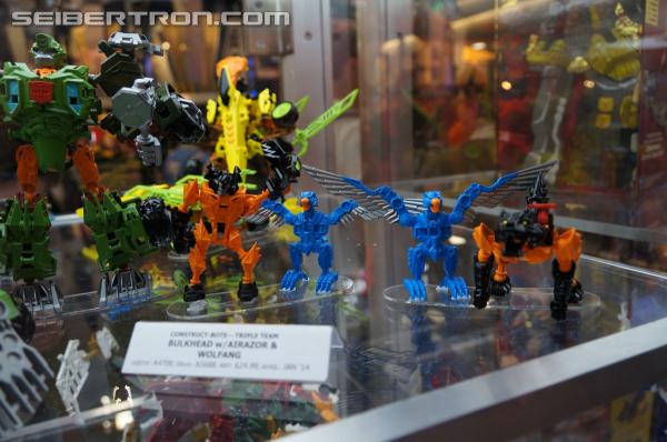SDCC 2013: Hasbro Display: Construct-Bots (New Reveals) - Transformers Event: DSC03804
