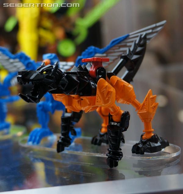 SDCC 2013: Hasbro Display: Construct-Bots (New Reveals) - Transformers Event: DSC03806a