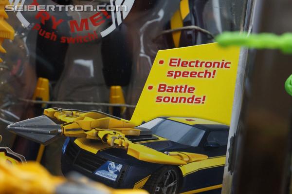 SDCC 2013 - Hasbro Display: Beast Hunters Talking Bumblebee and Tracker Optimus Prime