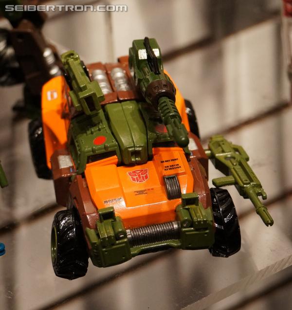 Transformers News: Transformers Generations Voyager Roadbuster and Sky Byte Available for Pre-order