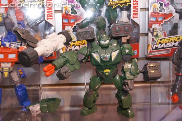 Toy Fair 2014: Transformers Hero Mashers and Transformers Battle Masters - Transformers Event: DSC00075