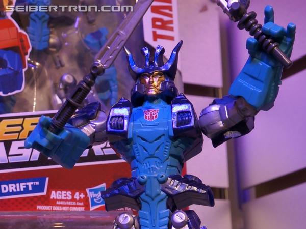 Toy Fair 2014: Transformers Hero Mashers and Transformers Battle Masters - Transformers Event: DSC00081b