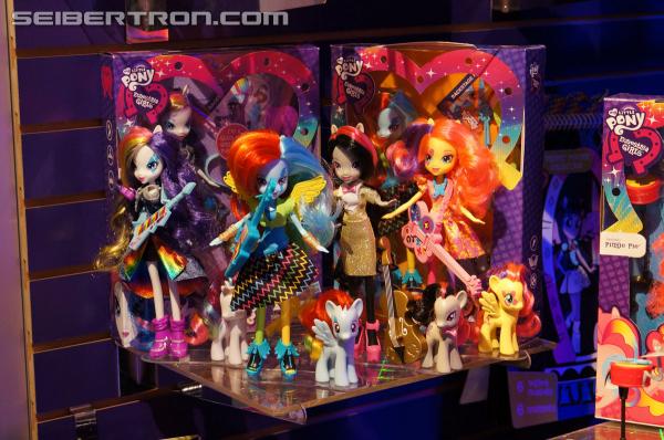Toy Fair 2014: My Little Pony, Equestria Girls and More - Transformers Event: My Little Pony+more 036