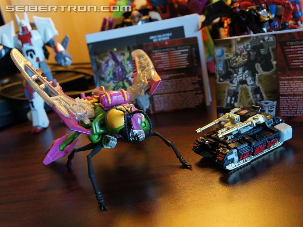 BotCon 2014 - Subscription Service Thrustinator and Rewind Teaser Gallery