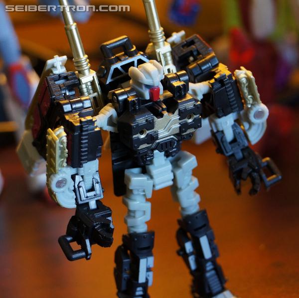 BotCon 2014: Subscription Service Thrustinator and Rewind Teaser Gallery - Transformers Event: Rewind+thrustinator 059