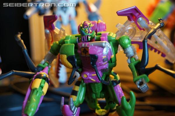 BotCon 2014 - Subscription Service Thrustinator and Rewind Teaser Gallery