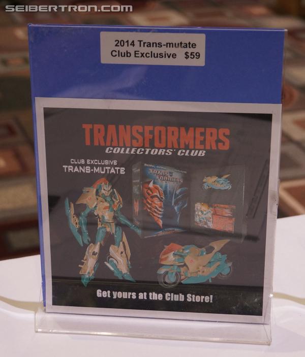BotCon 2014: Club Store Gallery - Transformers Event: DSC06034