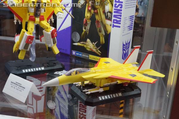 BotCon 2014: Hasbro Display: Transformers Masterpiece - Transformers Event: Hasbro Masterpiece 011