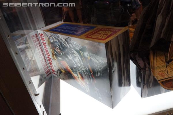 BotCon 2014: Hasbro Display: SDCC 2014 Transformers Exclusives - Transformers Event: Sdcc 2014 Exclusives 004