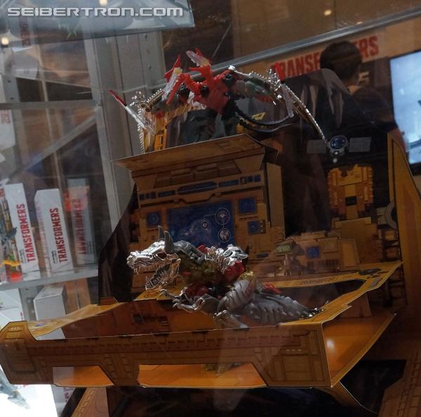 BotCon 2014: Hasbro Display: SDCC 2014 Transformers Exclusives - Transformers Event: Sdcc 2014 Exclusives 011