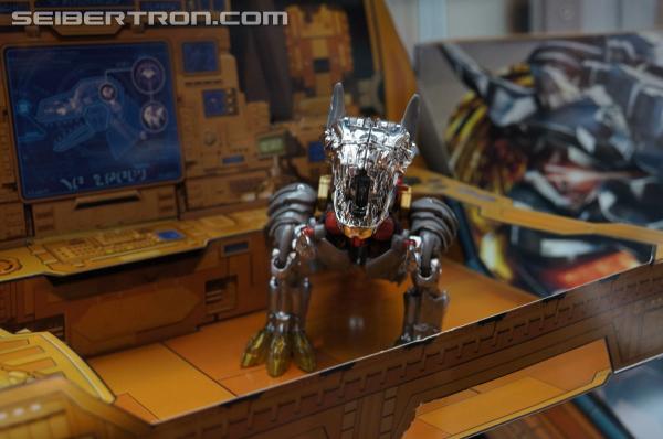 BotCon 2014: Hasbro Display: SDCC 2014 Transformers Exclusives - Transformers Event: Sdcc 2014 Exclusives 022