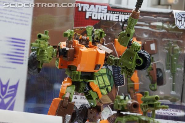 Transformers News: BotCon 2014 Coverage: Hasbro Display Galleries of Generations