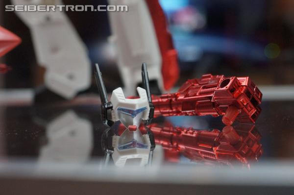 BotCon 2014 - Hasbro Display: Transformers Generations