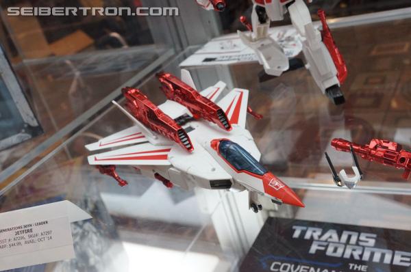 BotCon 2014: Hasbro Display: Transformers Generations - Transformers Event: Generations 050
