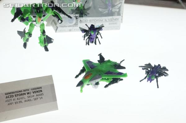 BotCon 2014: Hasbro Display: Transformers Generations - Transformers Event: Generations 055