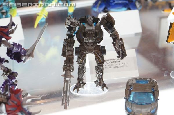 BotCon 2014: Hasbro Display: Age of Extinction Generations - Transformers Event: Aoe Generations 008