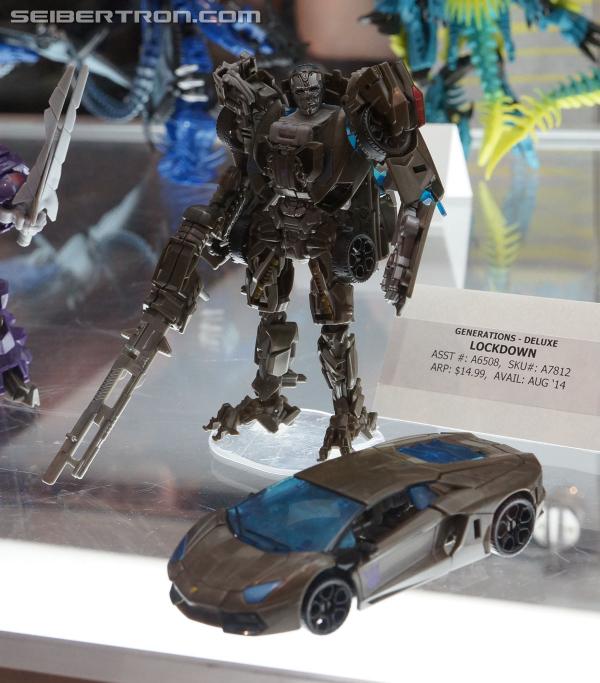 BotCon 2014 - Hasbro Display: Age of Extinction Generations