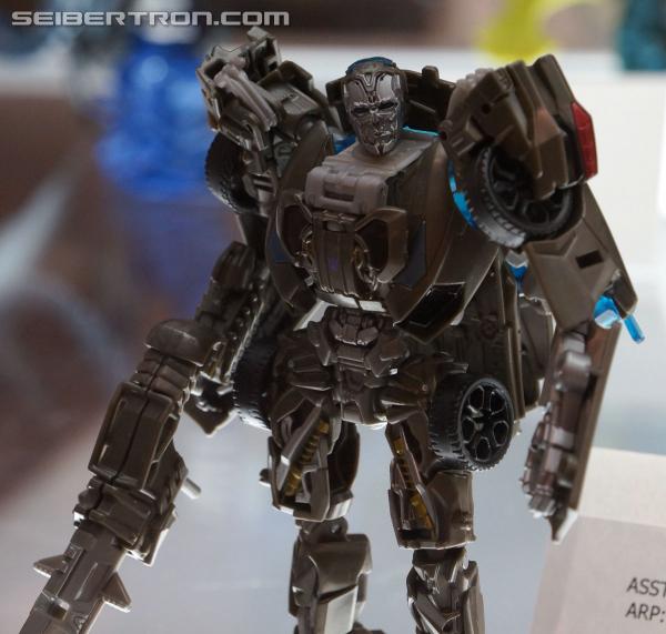 BotCon 2014: Hasbro Display: Age of Extinction Generations - Transformers Event: Aoe Generations 014