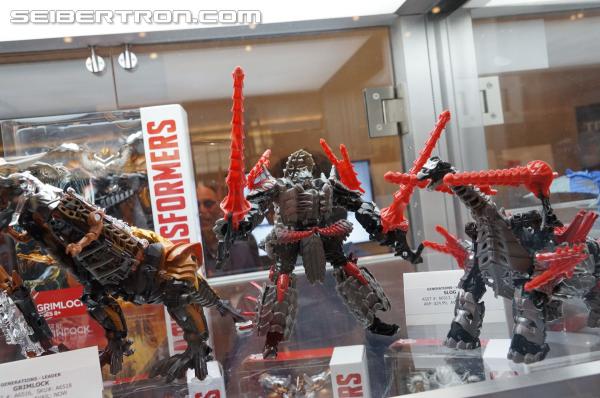 BotCon 2014 - Hasbro Display: Age of Extinction Generations