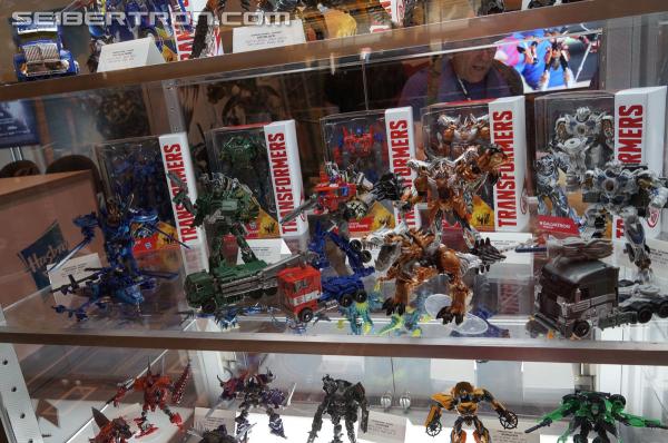 BotCon 2014 - Hasbro Display: Age of Extinction Generations