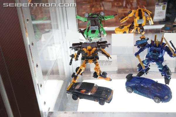 BotCon 2014: Hasbro Display: Age of Extinction Generations - Transformers Event: Aoe Generations 036