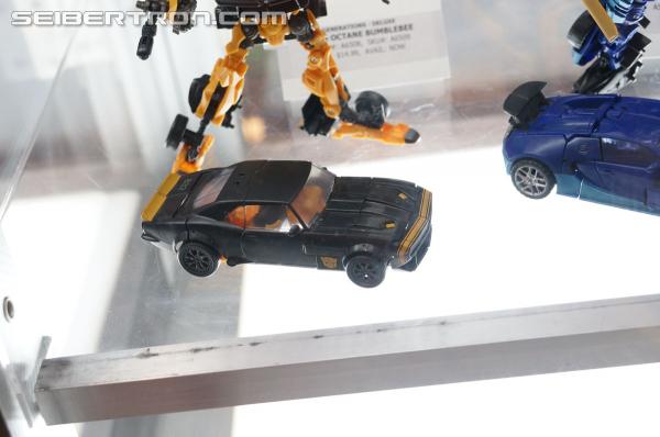 BotCon 2014 - Hasbro Display: Age of Extinction Generations