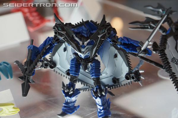 BotCon 2014 - Hasbro Display: Age of Extinction Generations