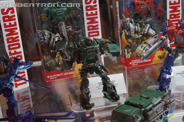 BotCon 2014: Hasbro Display: Age of Extinction Generations - Transformers Event: Aoe Generations 046