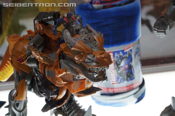 BotCon 2014: Hasbro Display: Construct-Bots and Stomp & Chomp Grimlock - Transformers Event: Construct Bots+more 006