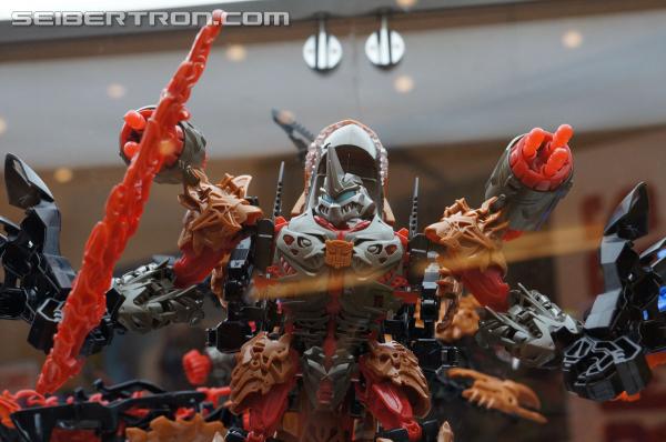 BotCon 2014 - Hasbro Display: Construct-Bots and Stomp & Chomp Grimlock