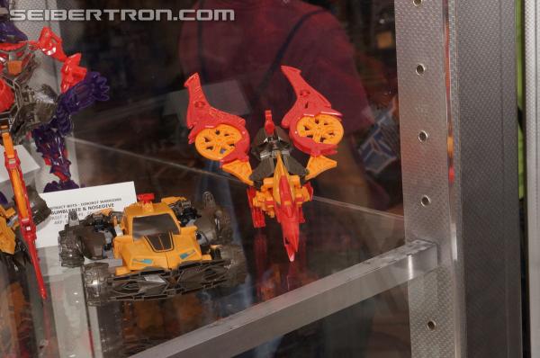 BotCon 2014 - Hasbro Display: Construct-Bots and Stomp & Chomp Grimlock