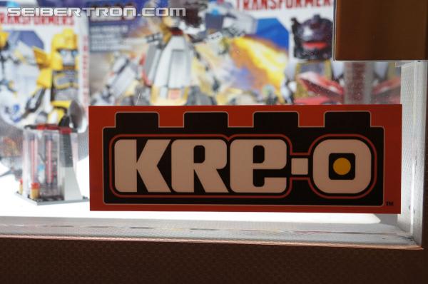 BotCon 2014: Hasbro Display: Kre-o Transformers - Transformers Event: Kre O Transformers 016