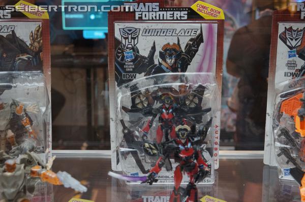 BotCon 2014 - Hasbro Display: Upcoming Generations Figures