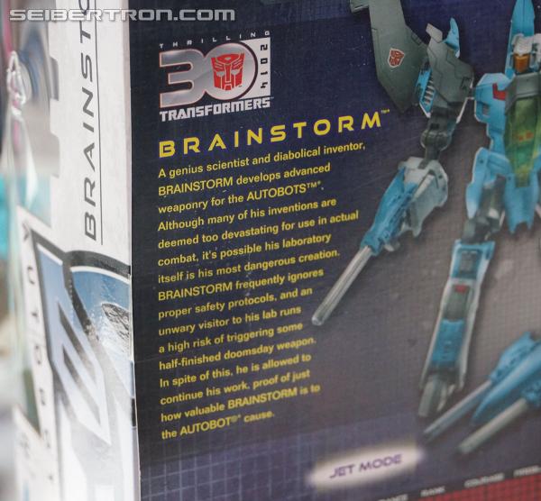 BotCon 2014 - Hasbro Display: Upcoming Generations Figures